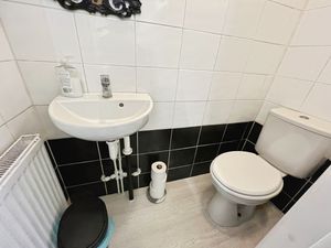 WC- click for photo gallery